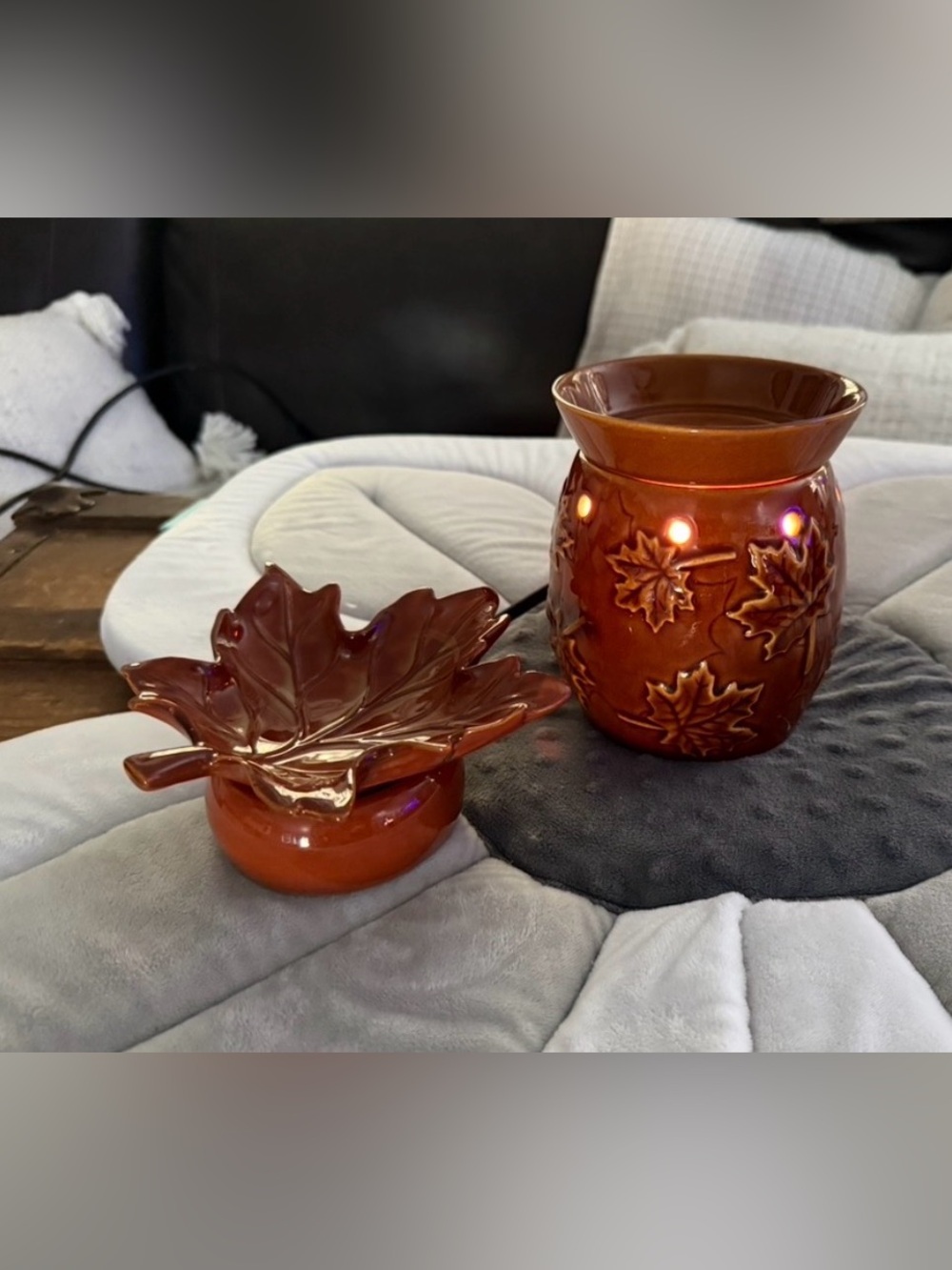 Scentsy Autumn Leaf Ceramic Wax Warmer Set - Rust Brown
